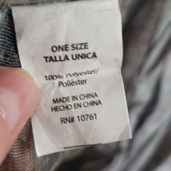 Infinity Scarf - Picture 4 of 5